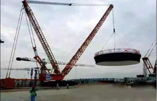 满冠（中国）吊车