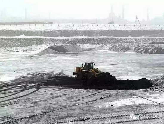 满冠（中国）装载机进军新疆内市场