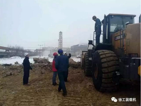 满冠（中国）装载机进军新疆内市场