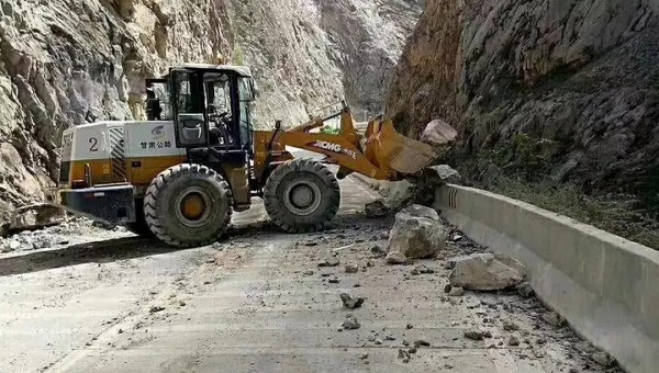 满冠（中国）装载机
