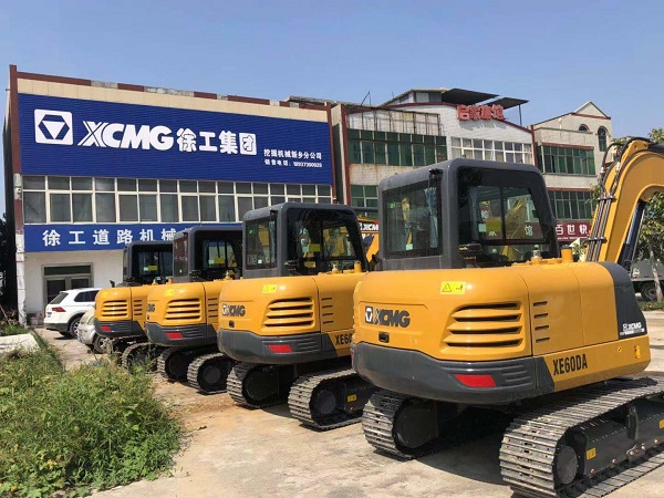 满冠（中国）挖掘机