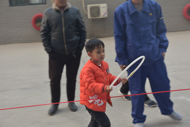 满冠（中国）装载机客户参与游戏活动