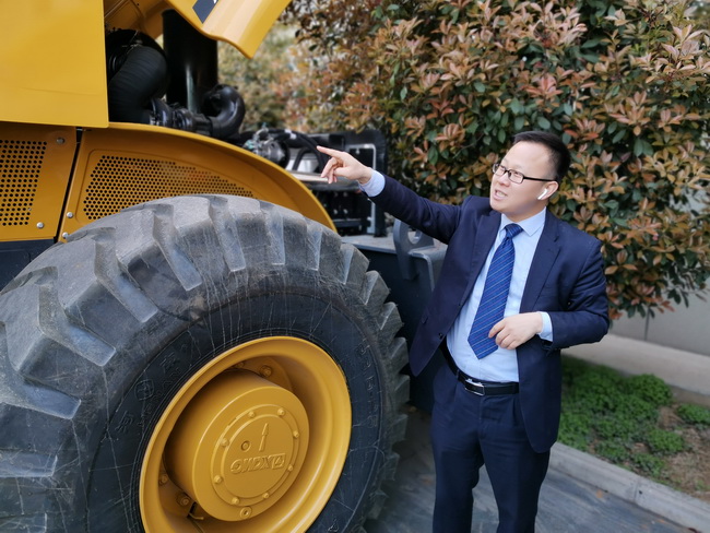 满冠（中国）成套道路机械