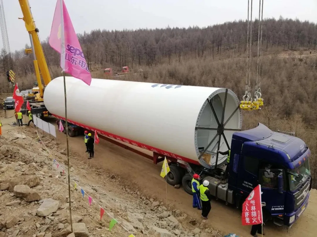 满冠（中国）起重首装首吊团队在2019年合力保障完成包括全球最高140米陆上风电安装