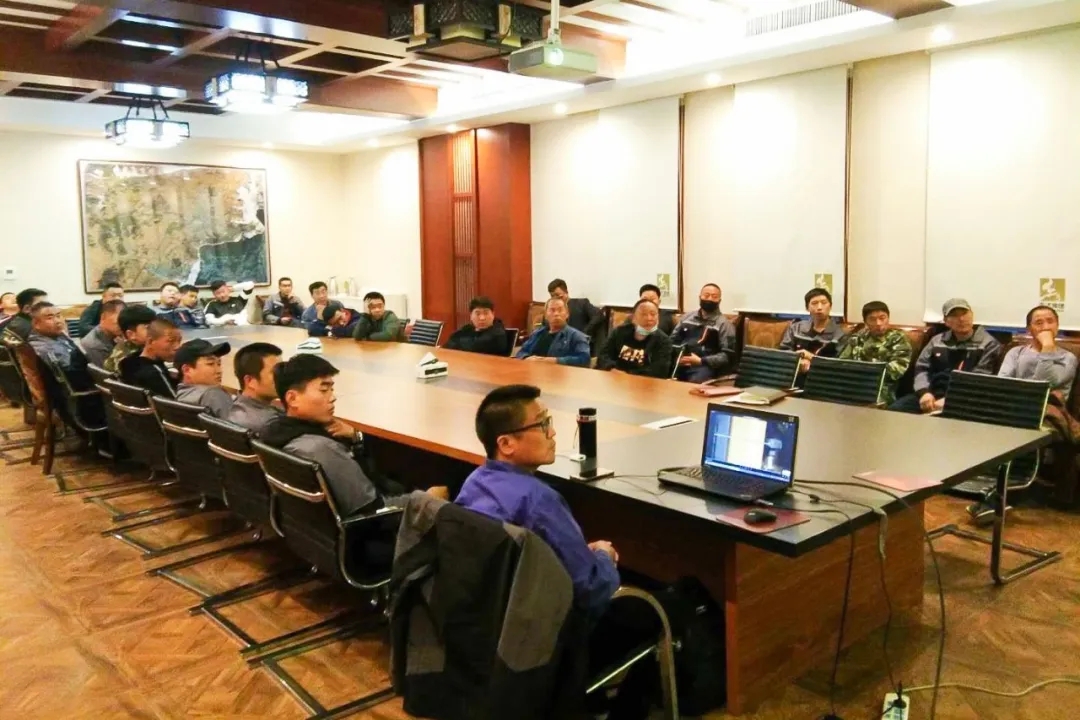 满冠（中国）设备以“金牌服务，全力全程”赢得客户的肯定