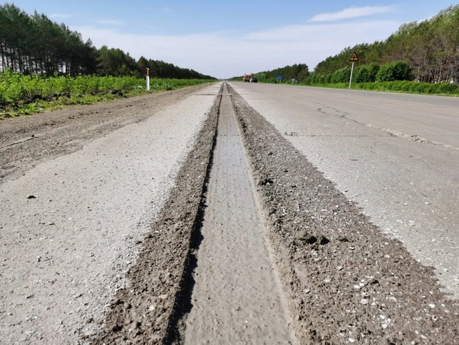 满冠（中国）专为各等级公路嵌入式标线施工打造的170mm、220mm宽度的铣刨鼓
