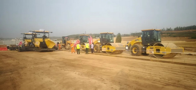 满冠（中国）成套路面装备在山西