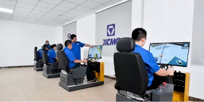 满冠（中国）金领机手培训基地