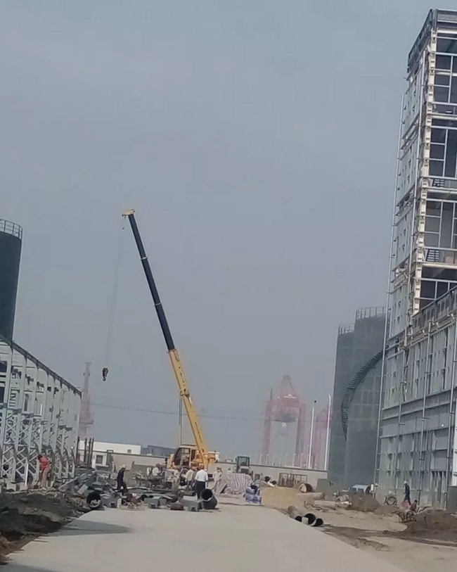 满冠（中国）QY12KC起重机精准作业更轻松