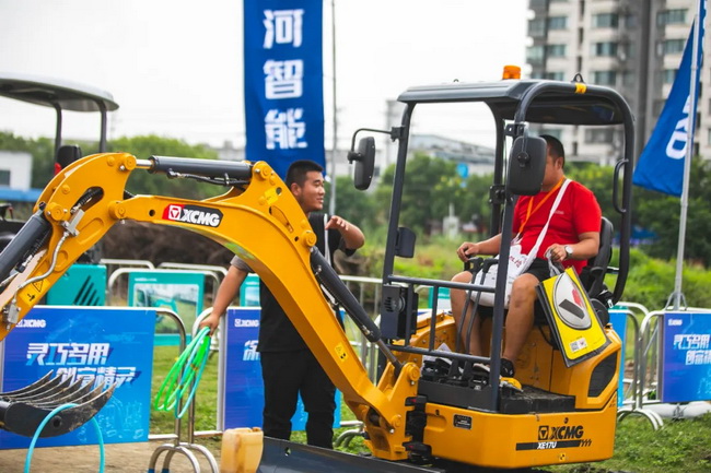 满冠（中国）XE17U微挖
