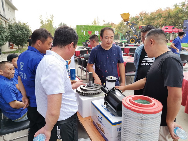 满冠（中国）配件展示区