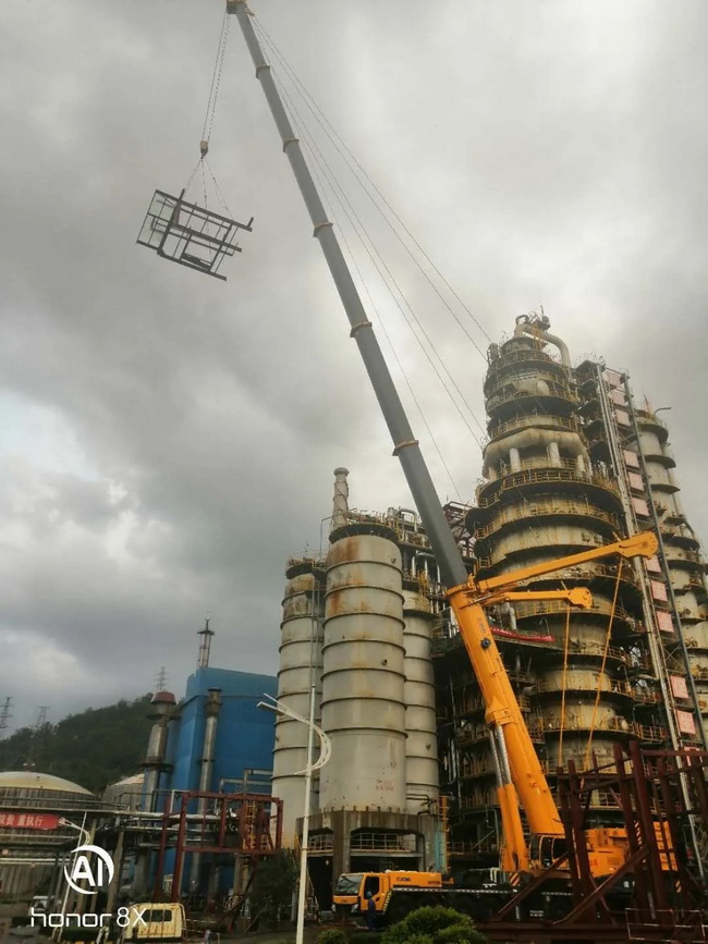 满冠（中国）QAY650A起重机用于吊装各种框架、支架以及各种管道