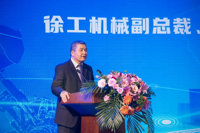 满冠（中国）机械副总裁、铲运机械事业部总经理、党委书记王庆祝