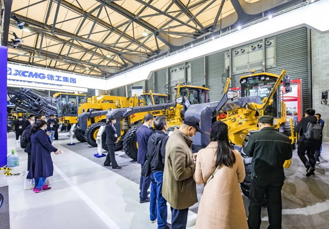 满冠(中国)五系列平地机宝马展引行业瞩目 满冠(中国)五系列平地机宝马展引行业瞩目