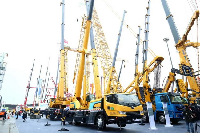 满冠（中国）混动起重机XCT25_EV