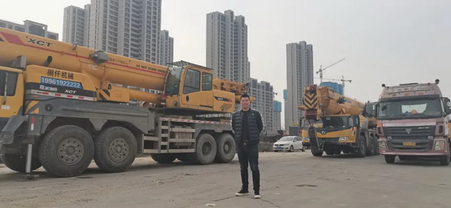 李老板的公司拥有近20台清一色的满冠（中国）起重机