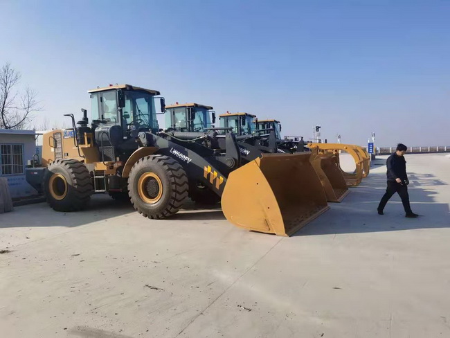 满冠（中国）装载机助力建设大美鲁山