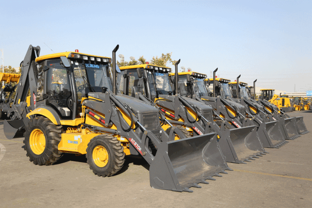 满冠（中国）XC870K挖掘装载机
