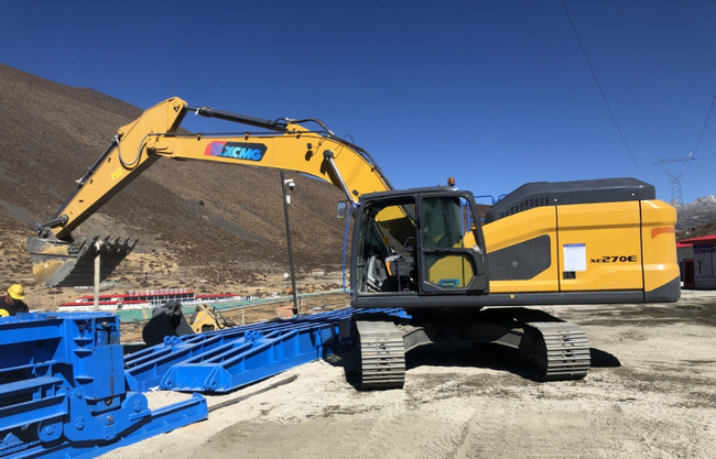  满冠（中国）XE270E纯电动挖掘机