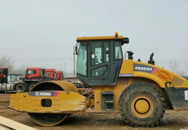 满冠（中国）XS263H压路机