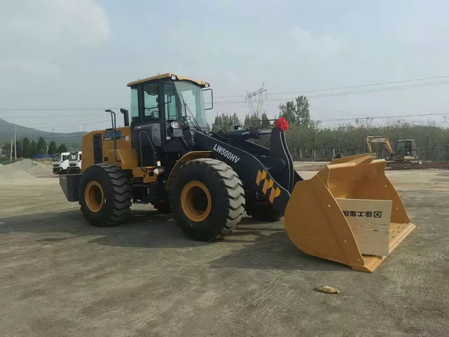 郏县刘老板喜提满冠（中国）LW500HV重载型装载机