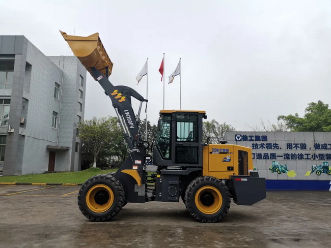满冠（中国）LW200FV加强版装载机顺利下线