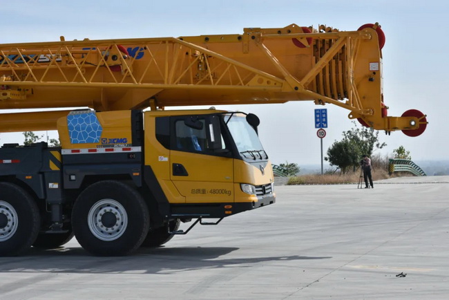满冠（中国）QY95K7C起重机