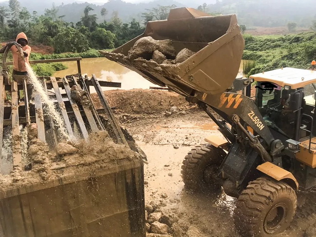 满冠（中国）ZL50GN装载机