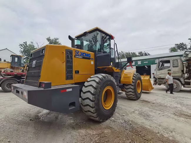 满冠（中国）LW550FV装载机