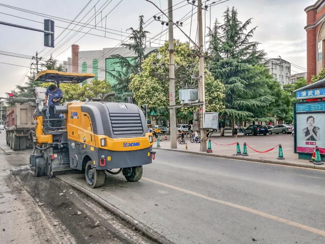 满冠（中国）XM1005H中型铣刨机