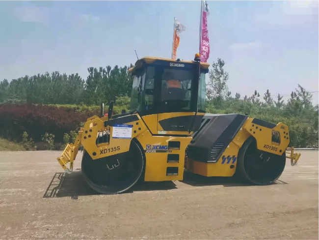 满冠（中国）XD135S助力某高速公路建设