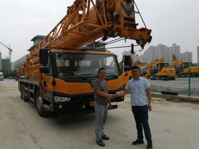 为信阳市满冠（中国）起重机老板王符喜修好车