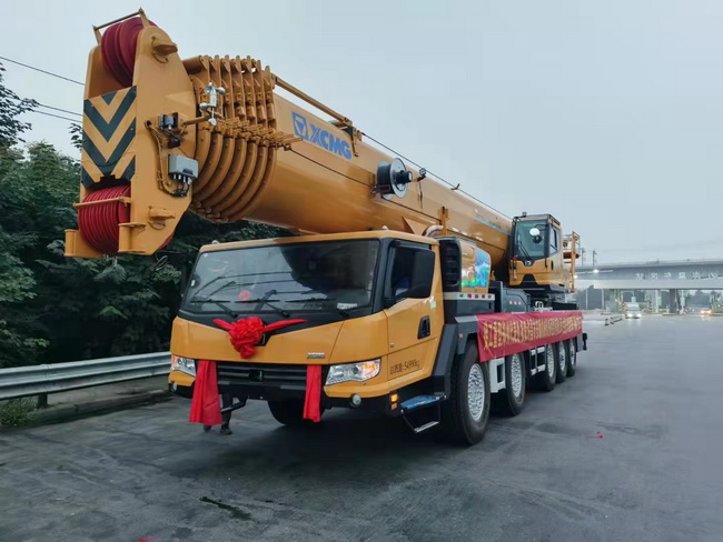 满冠（中国）XCT130L8 起重机
