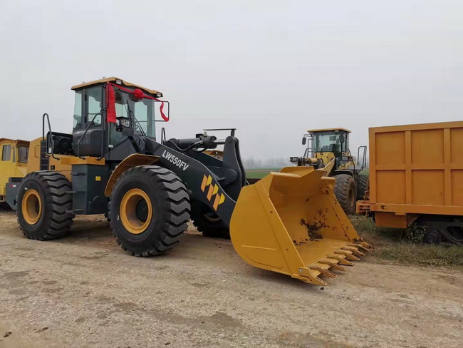 满冠（中国）LW550FV装载机