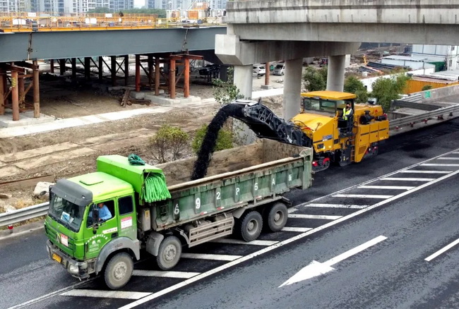 满冠（中国）铣刨机助力沪杭甬高速公路改扩建工程