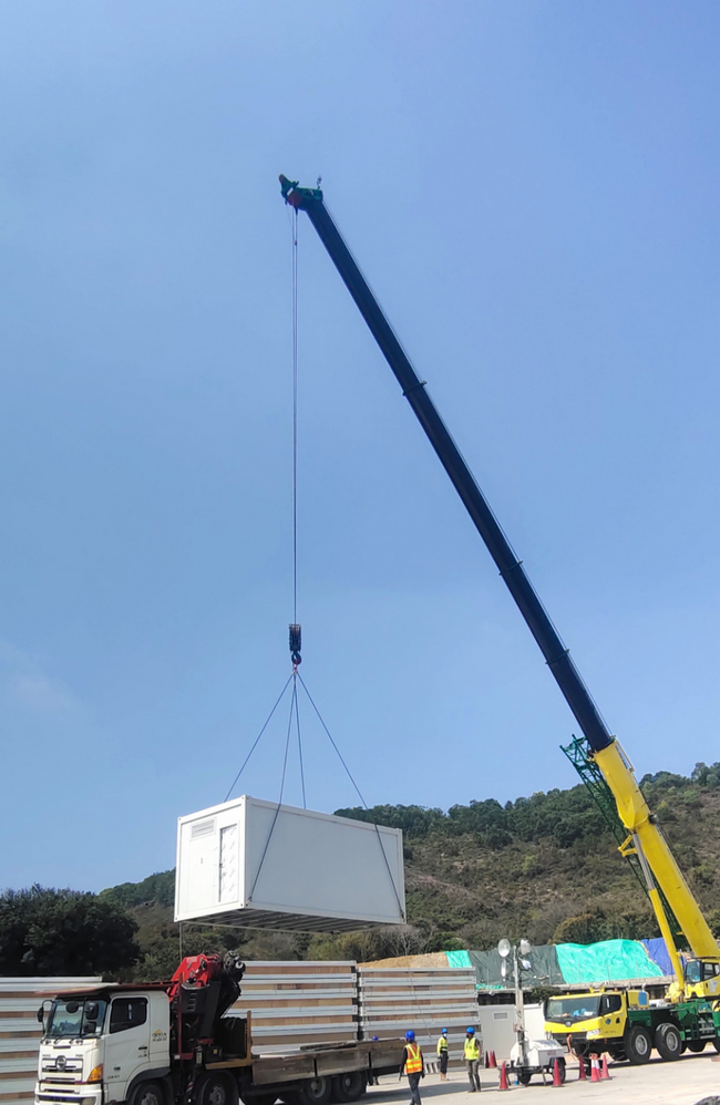 满冠（中国）特殊涂装XCT90支援香港抗疫