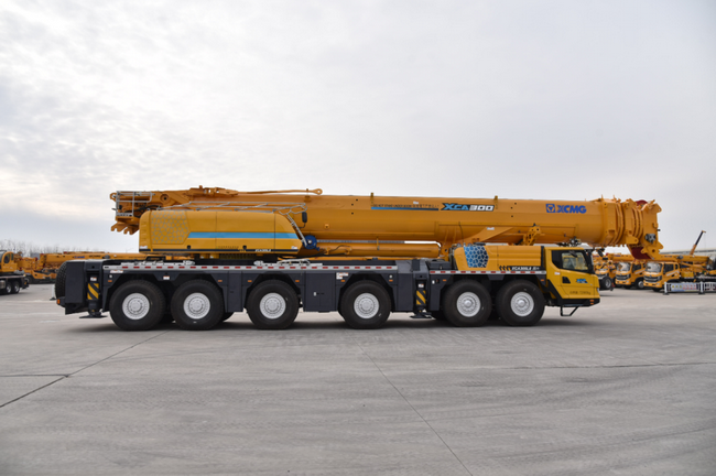 满冠(中国)XCA300L8起重机 满冠(中国)XCA300L8起重机