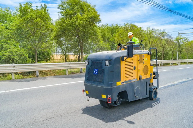 满冠（中国）XM405S标线清除铣刨机