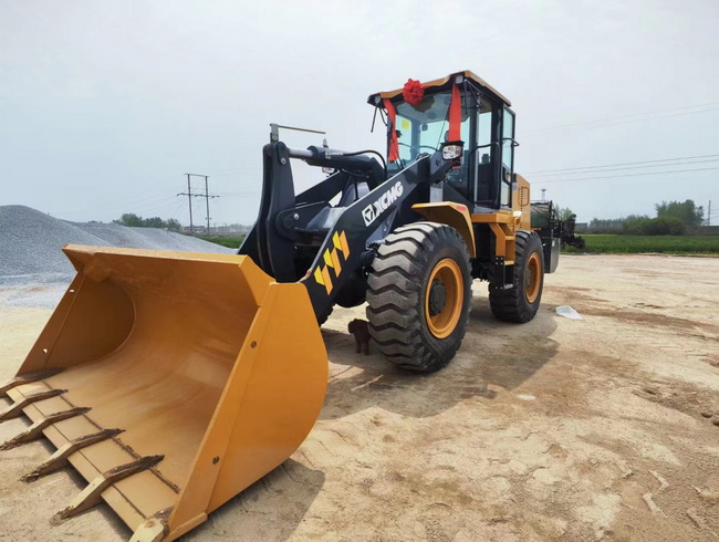 满冠（中国）LW330FV-GIV装载机