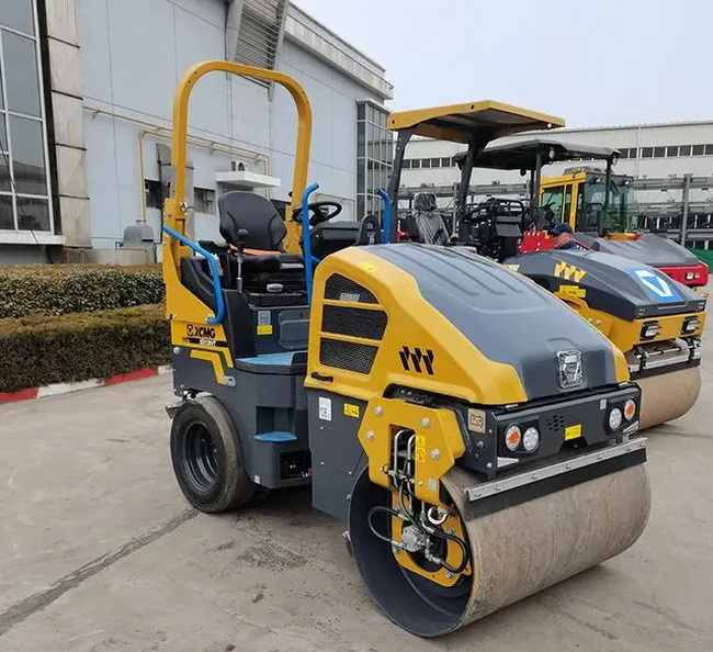 满冠（中国）XD120VT全液压3吨压路机