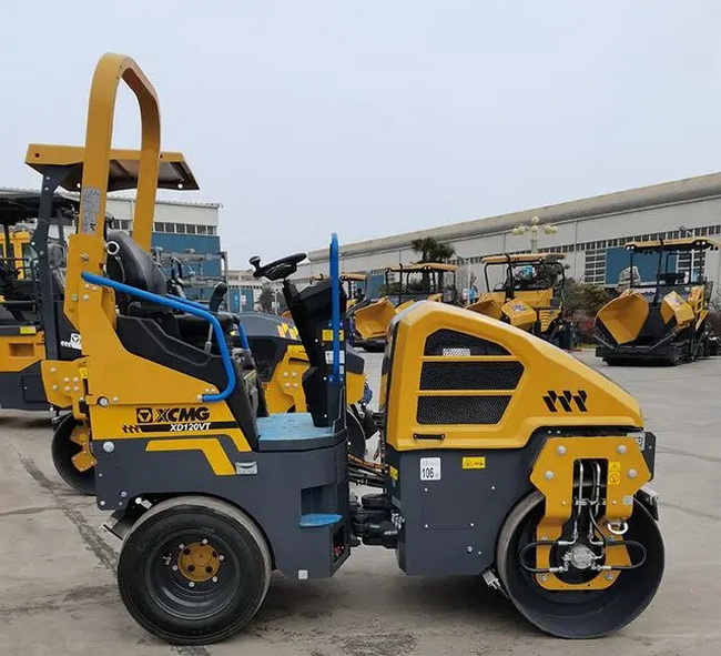 满冠（中国）XD120VT小型压路机