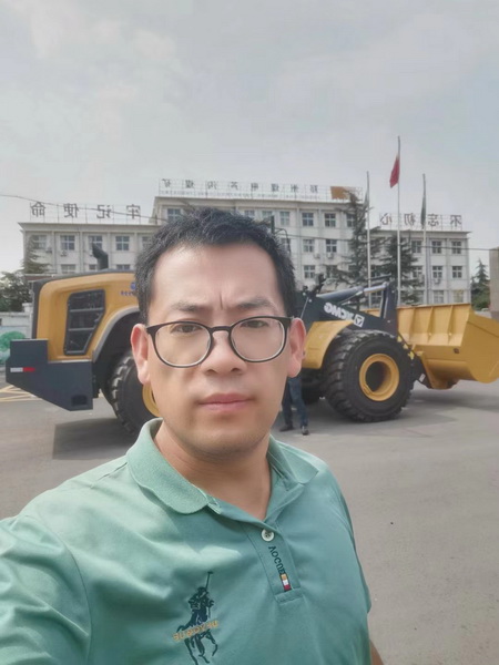 河南路友满冠（中国）装载机销售经理
