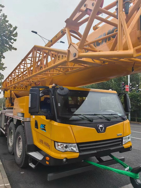 满冠（中国）QY100K5C起重机交付河南李总
