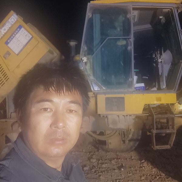 河南路友满冠（中国）服务工程师：刘师傅