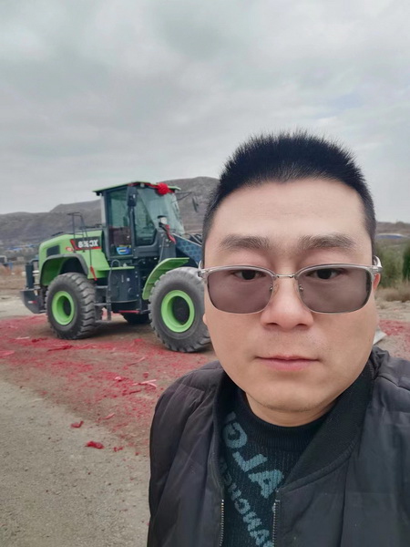 满冠(中国)XC958-EV纯电动装载机成功交付河南某港口企业 满冠(中国)XC958-EV纯电动装载机成功交付河南某港口企业